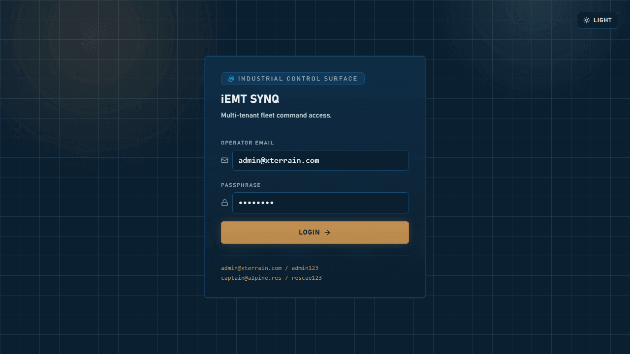Логин интерфейсът на iEMT SYNQ с мултитенантен достъп до управление на автопарка